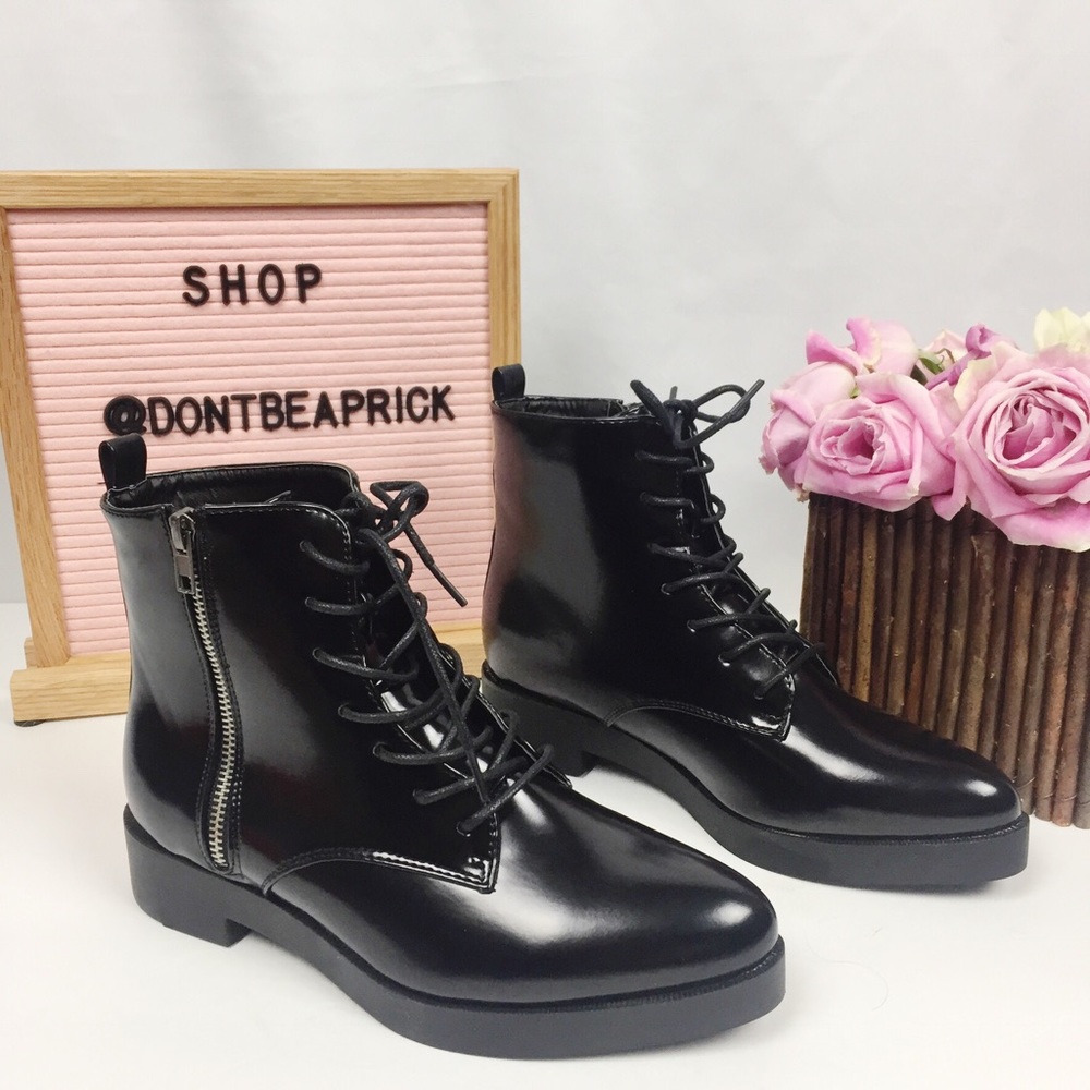 New Jacobies Black Pointy Booties (Sz: 8)